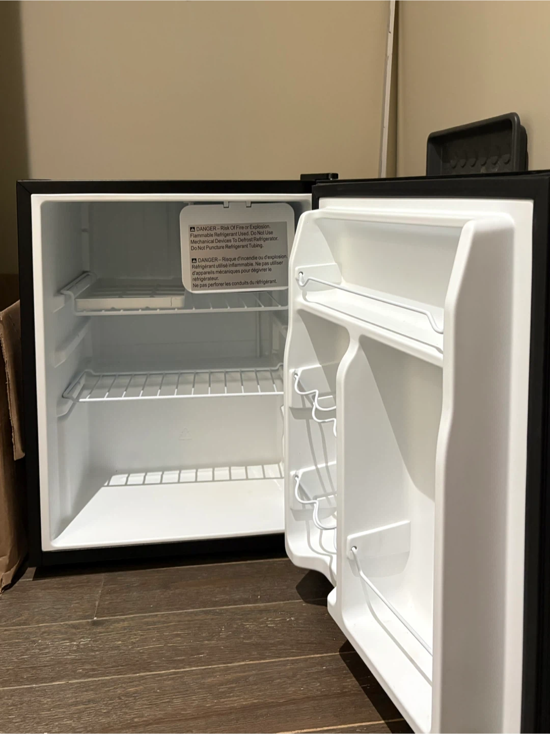 Whirlpool 2.7 cu ft Compact Refrigerator - Black
