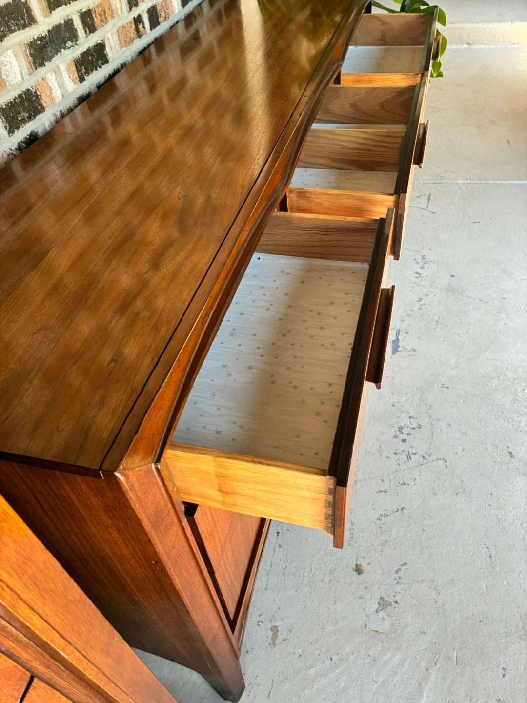 Vintage Mid-Century Modern Dresser Set - photo 3