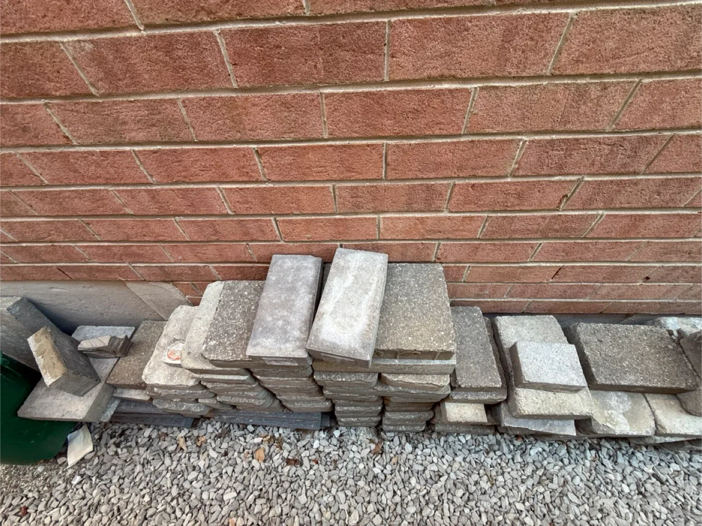 Assorted interlocking and retaining wall image indicator(2)