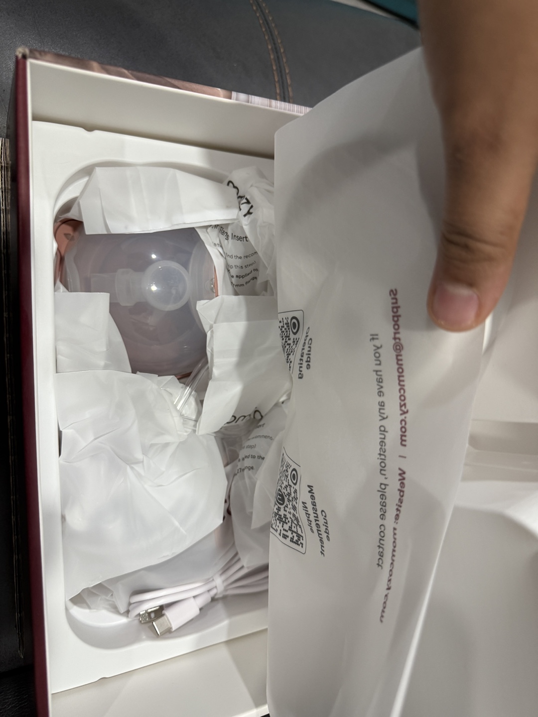 Momcozy V1 Pro Portable Electric Breast Pump - New