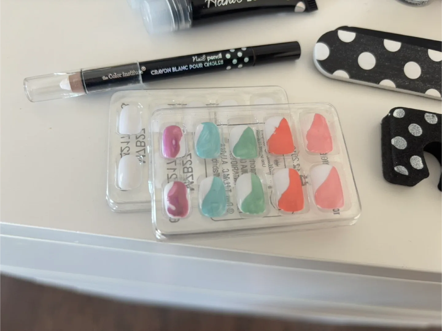 Nail polish set image indicator(4)