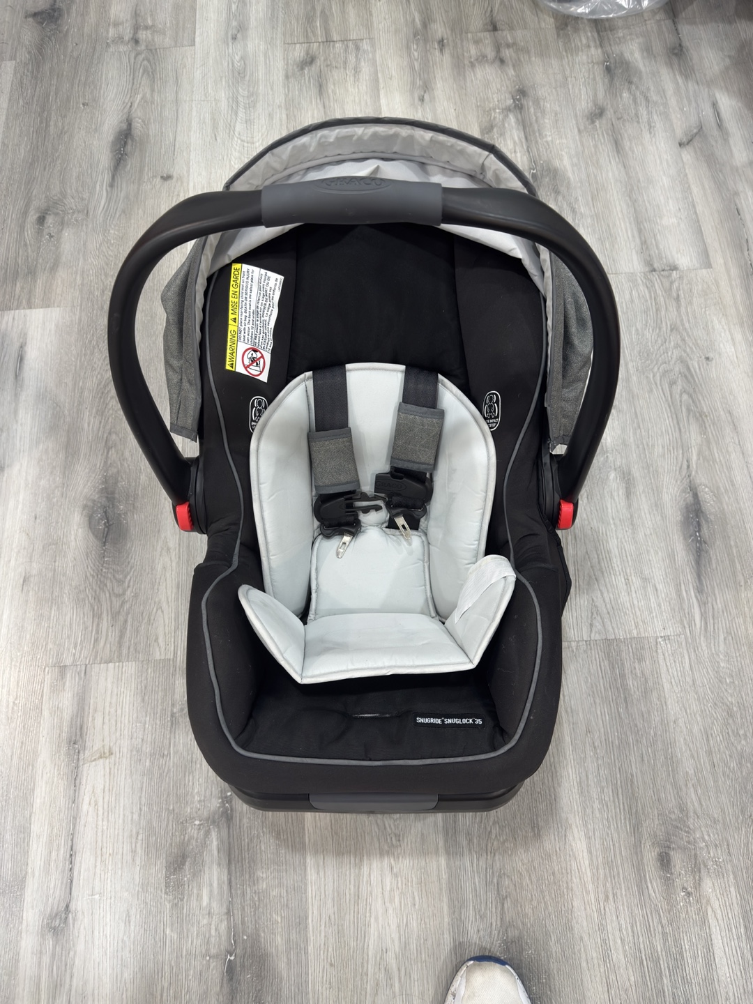 Graco SnugRide Click Connect Infant Car Seat with Base
