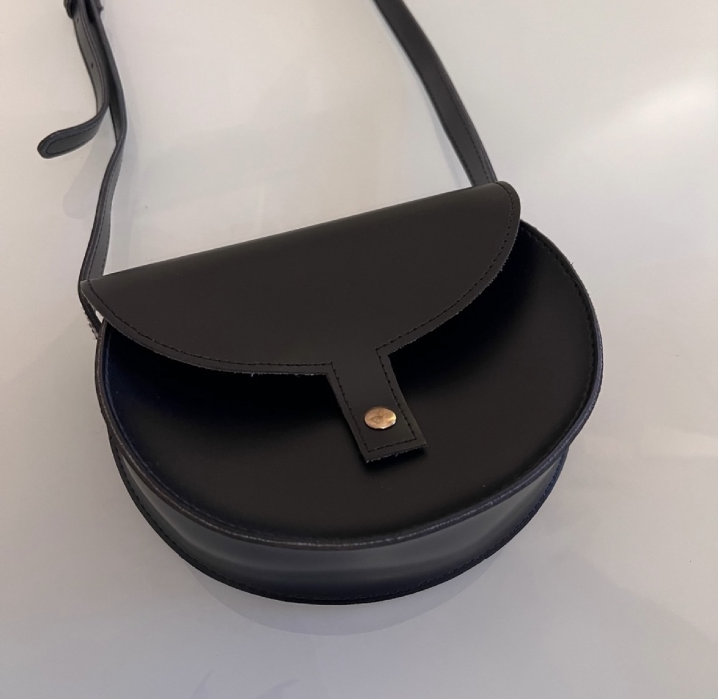 MINSU ELEGANT BLACK VEGAN LEATHER CROSSBODY BAG