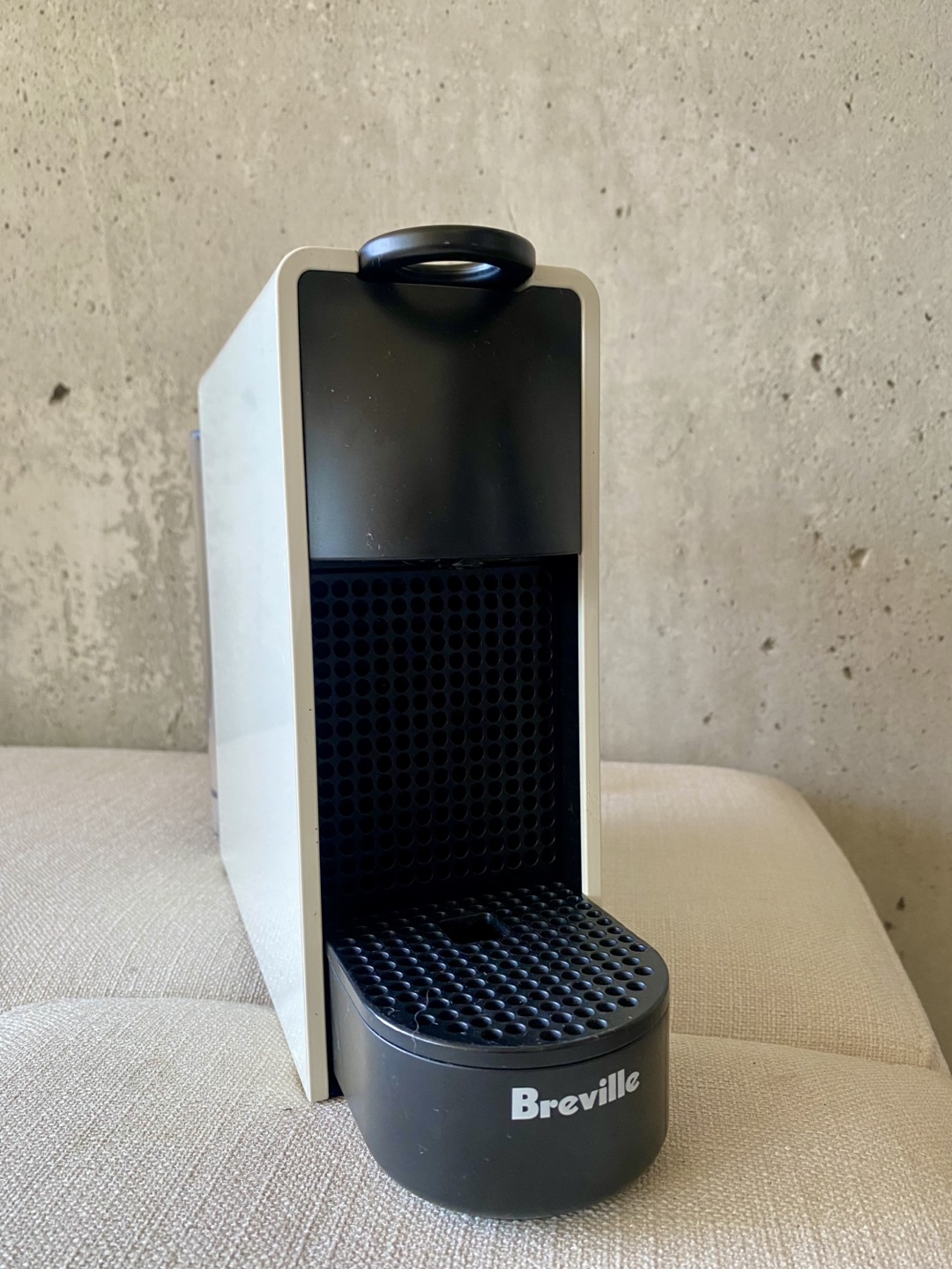 Breville Essenza Mini White Nespresso Machine - photo 3