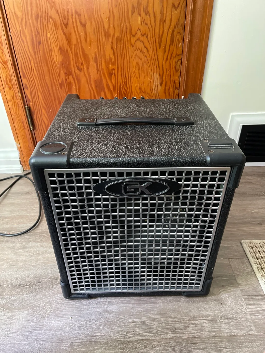 Gallien-Krueger MB112 Bass Amplifier thumbnail