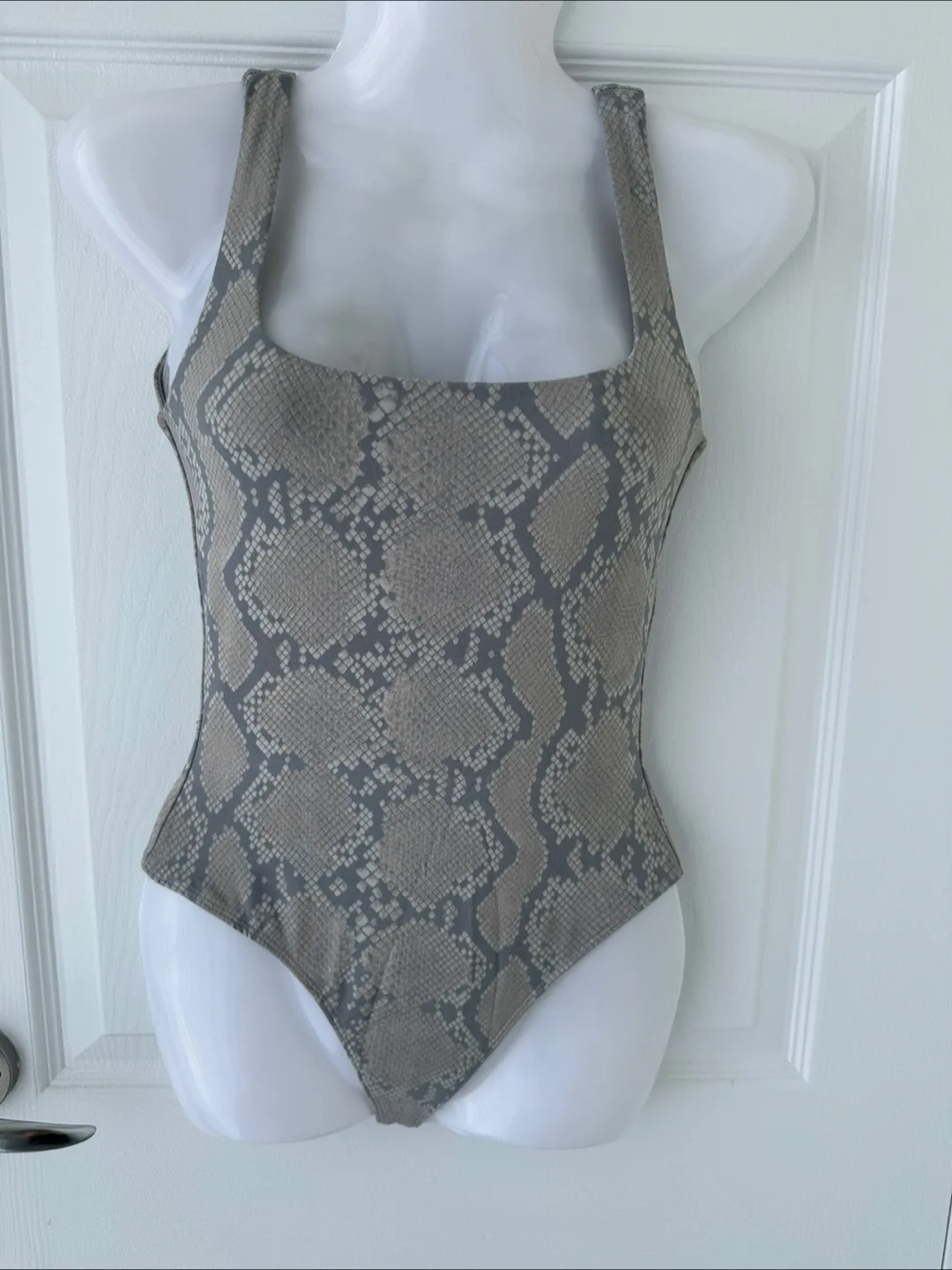 Aritzia Babaton Snakeskin Print Bodysuit thumbnail