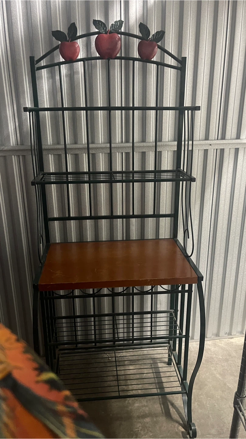 Metal Baker's Rack with Apple Accents - photo 2