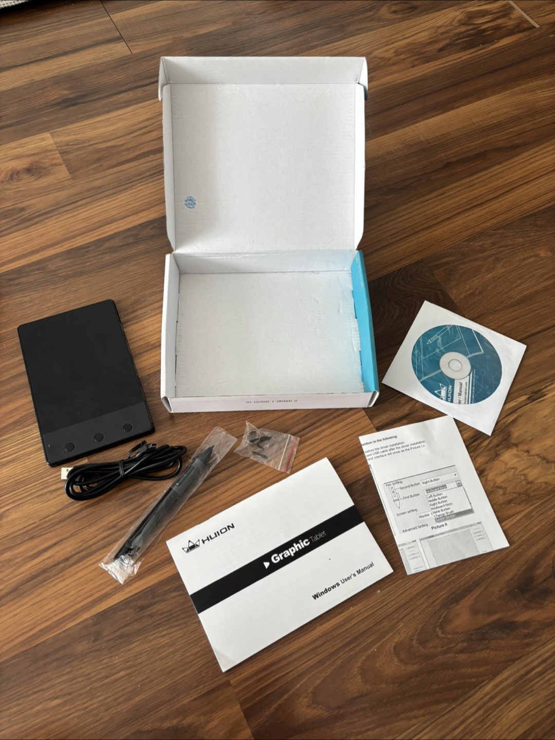 Huion H420 USB Pen Tablet - Like New! - photo 3