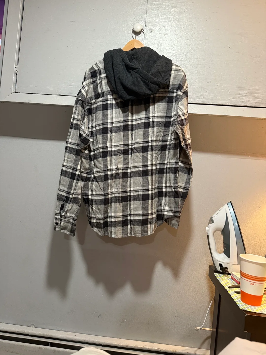 American Eagle L Plaid Hooded Flannel image indicator(3)