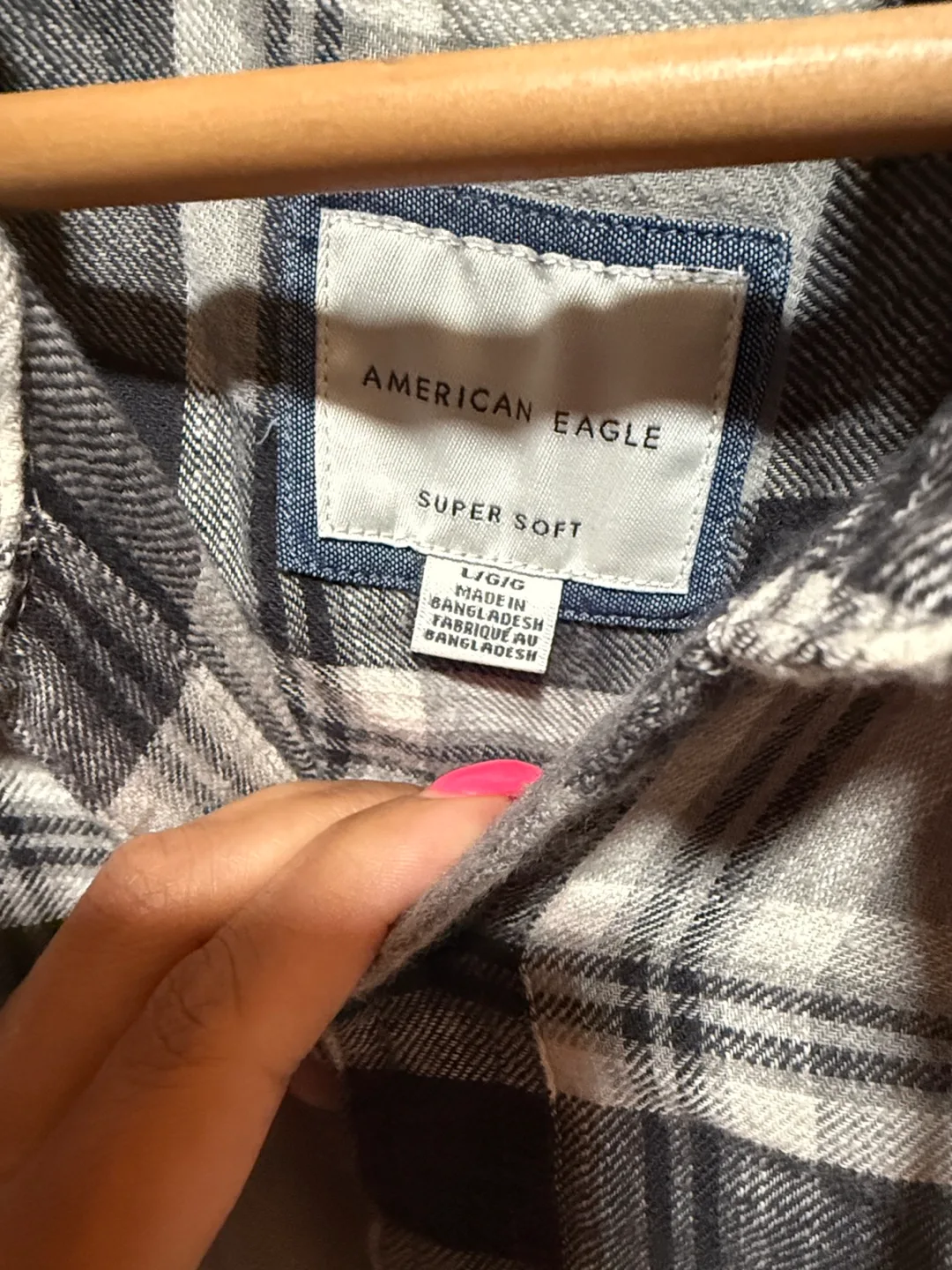 American Eagle L Plaid Hooded Flannel image indicator(2)
