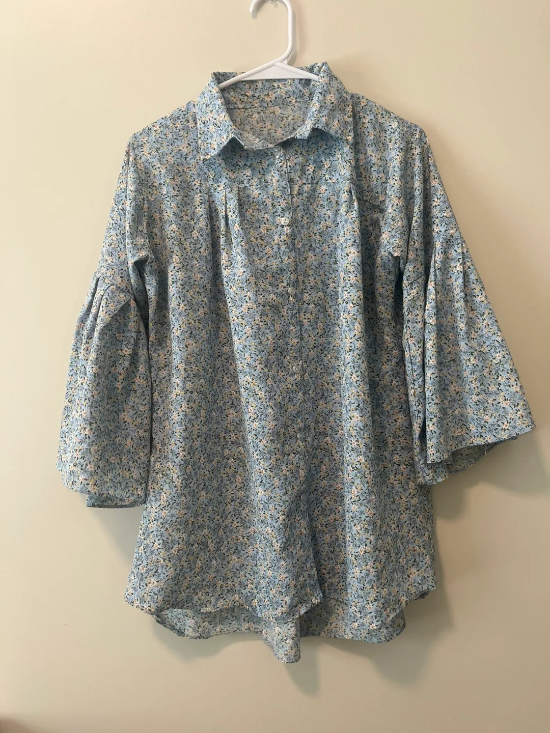 Floral Print Blouse with Bell Sleeves thumbnail