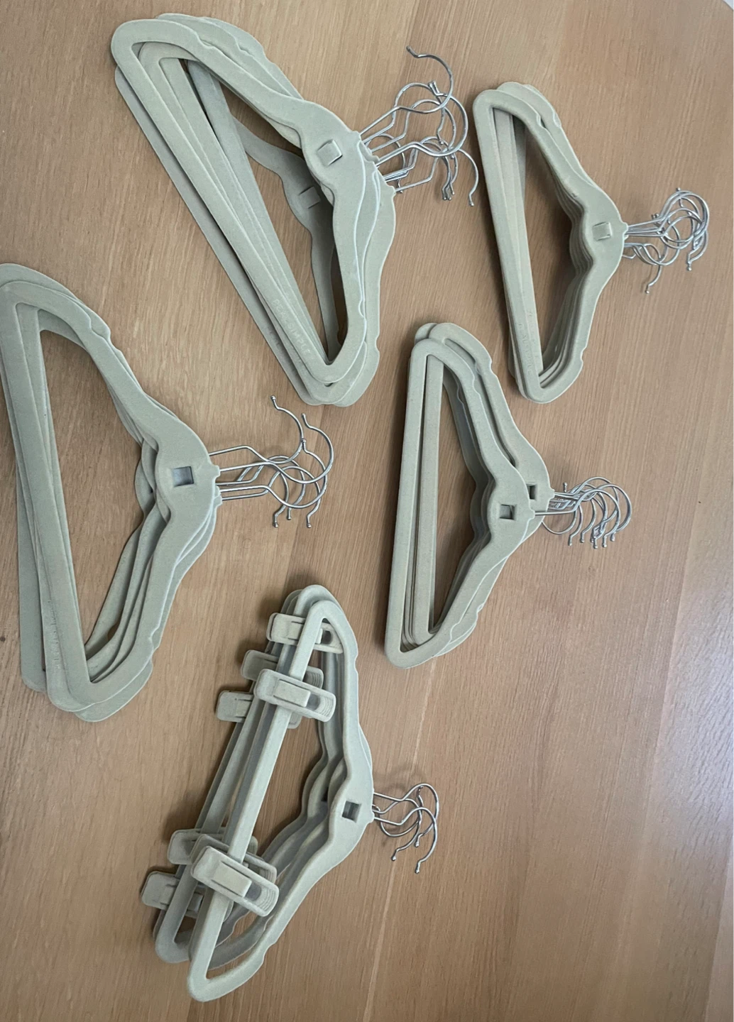 Kids Clothes Hangers (Pack of 40) - photo 2