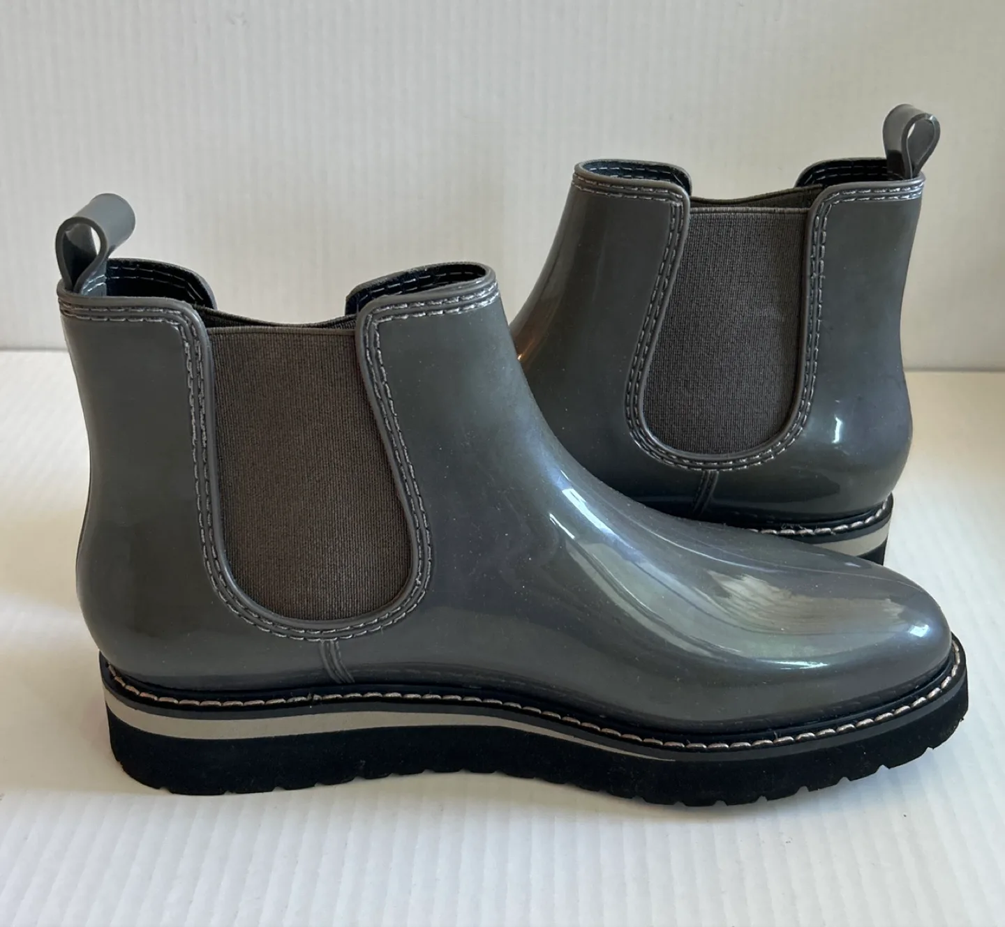 Cougar - Kensington Grey Rain Boots - Brand New image indicator(2)