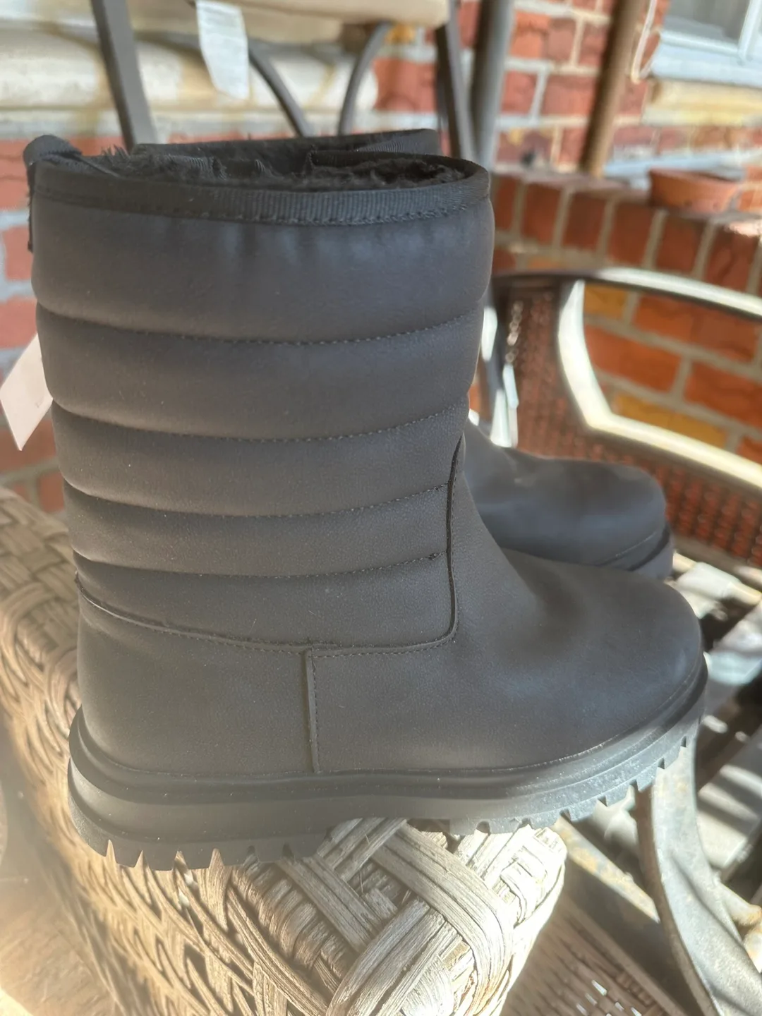 Black Winter Boots - Size 4 (US) thumbnail