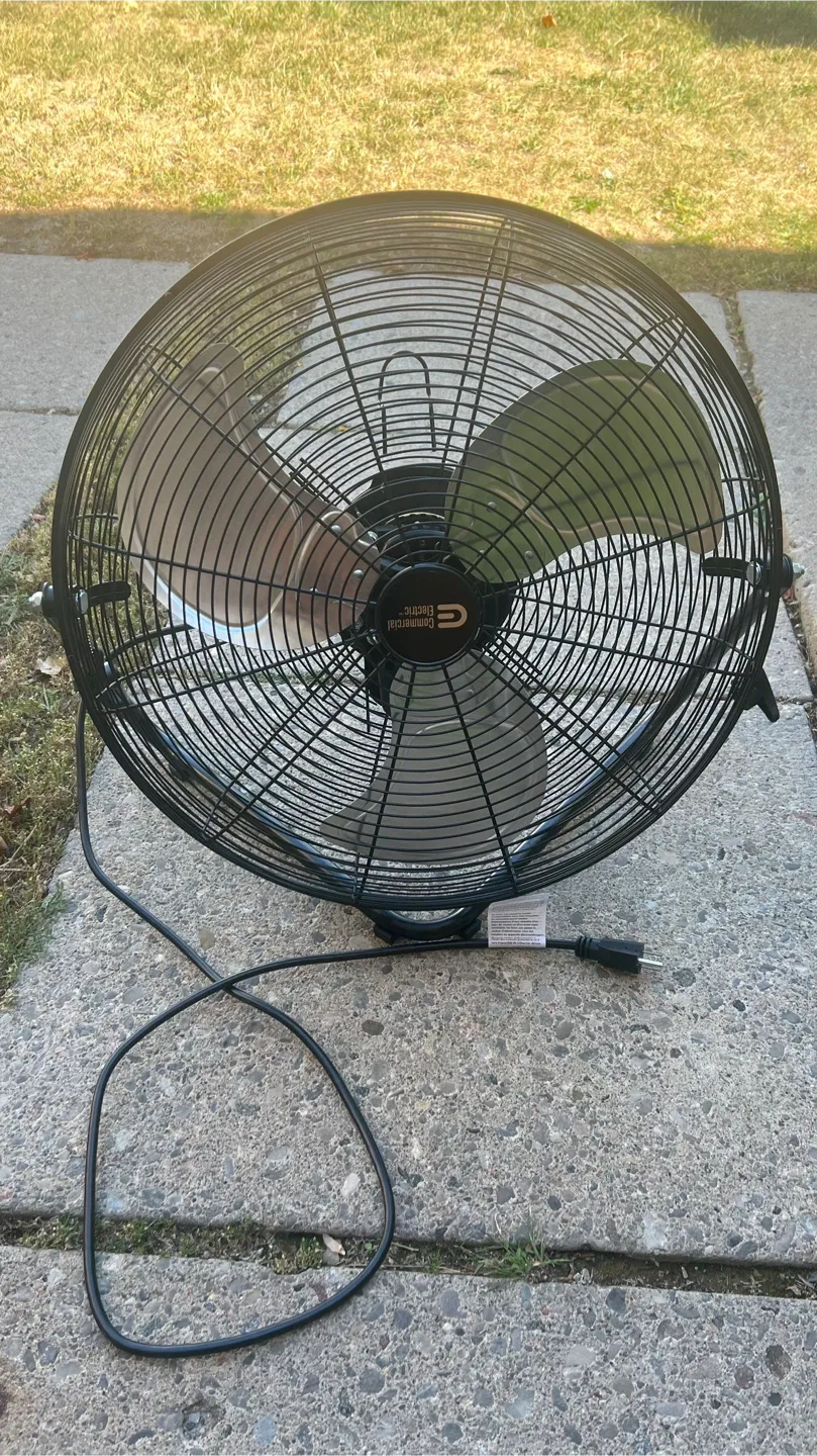 Commercial Electric 24-inch High Velocity Fan thumbnail