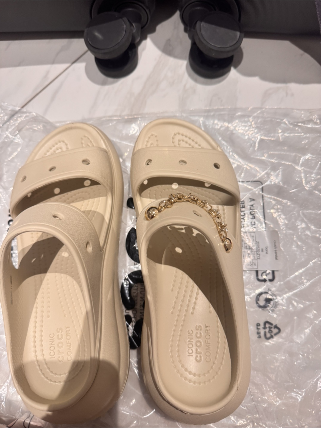 Crocs Crush Sandal Bone, Women's Size 8 / Men's 6 - photo 4