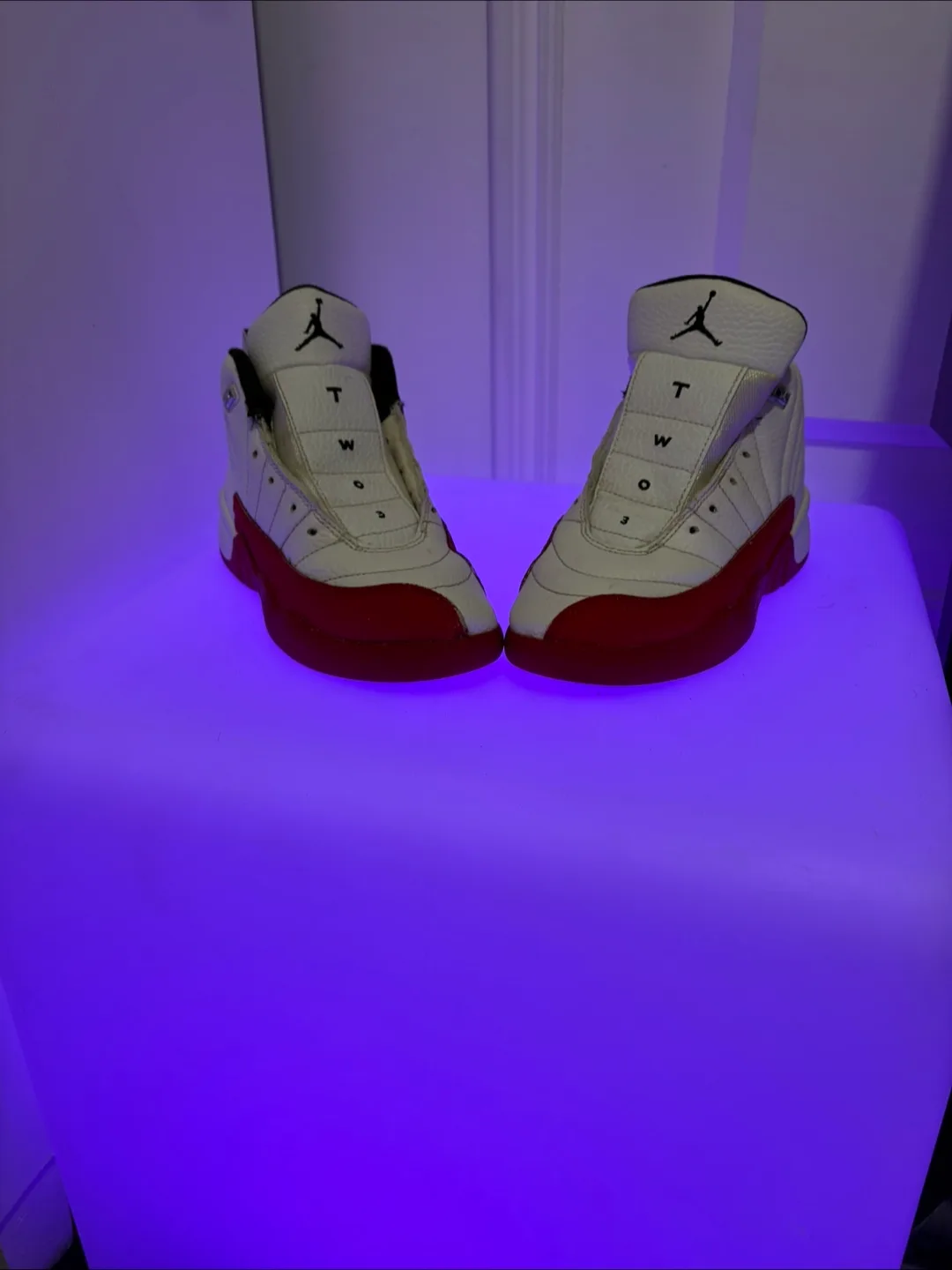 Air Jordan 12 Retro Cherry Kids Shoes image indicator(2)