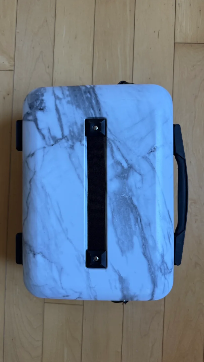 CALPAK Carry-On Suitcase - Marble image indicator(4)