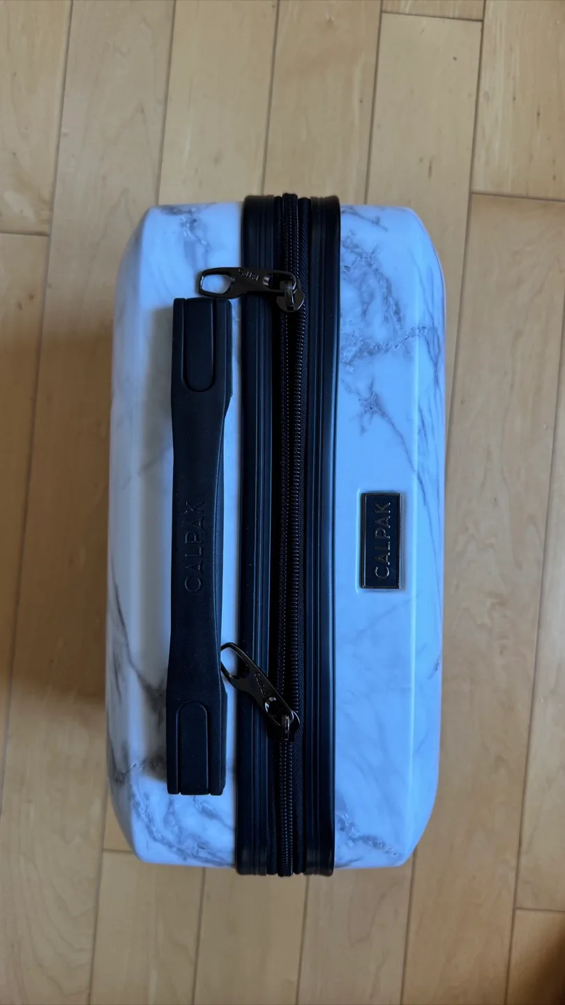 CALPAK Carry-On Suitcase - Marble image indicator(5)