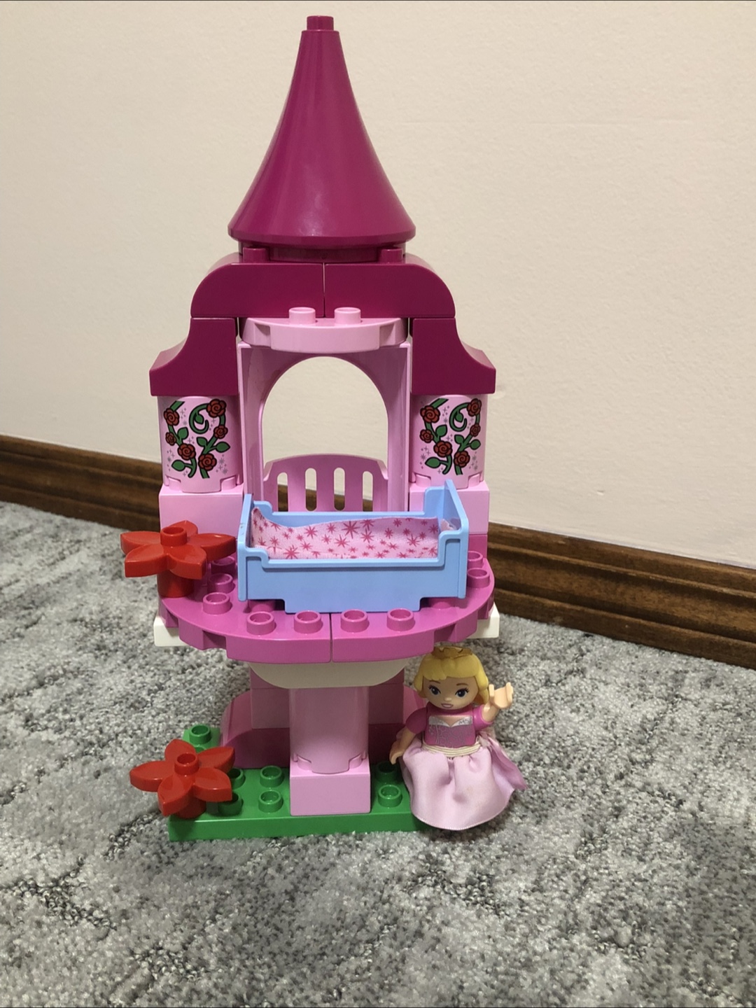 LEGO DUPLO Disney Princess Aurora's Castle - photo 3