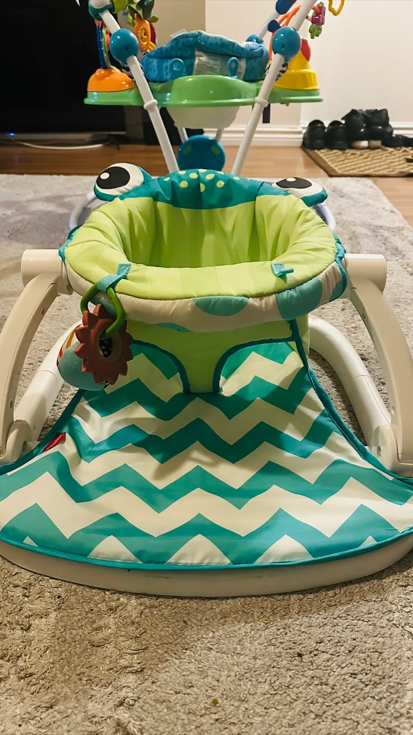 Fisher-Price Sit-Me-Up Floor Seat thumbnail