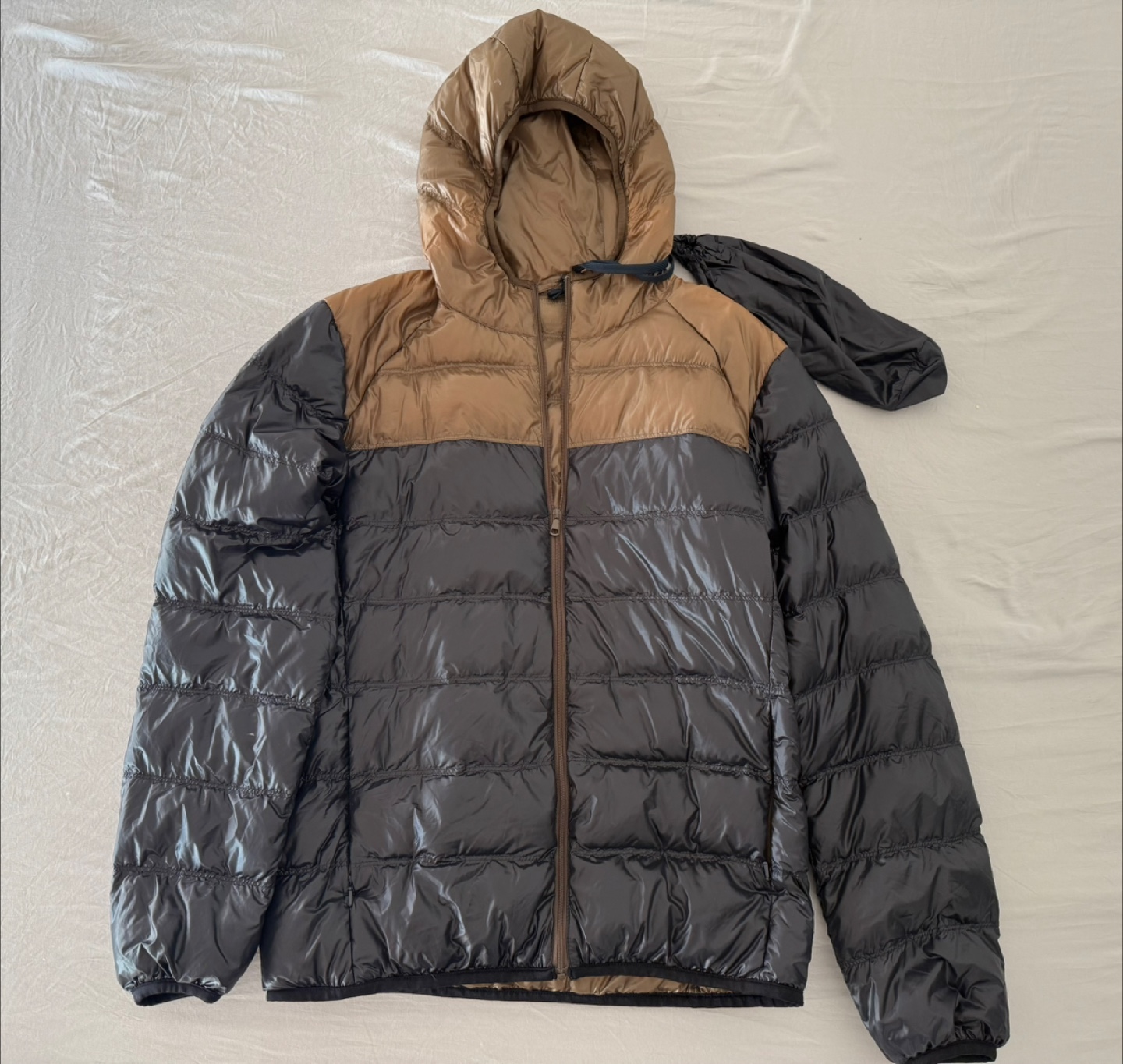 Two-Tone Puffer Jacket - Large
