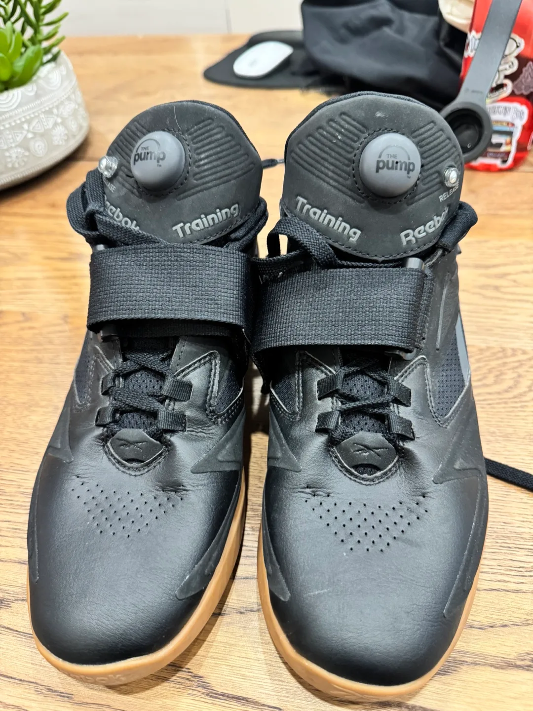 Reebok Legacy lifter III image indicator(2)