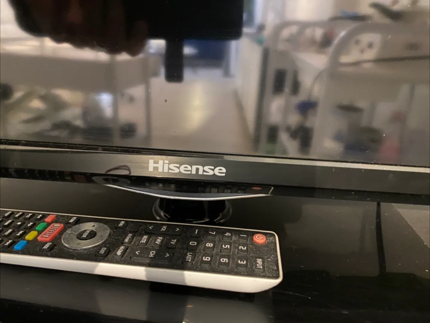 Hisense 40K360BWN 40" LED LCD TV image indicator(3)