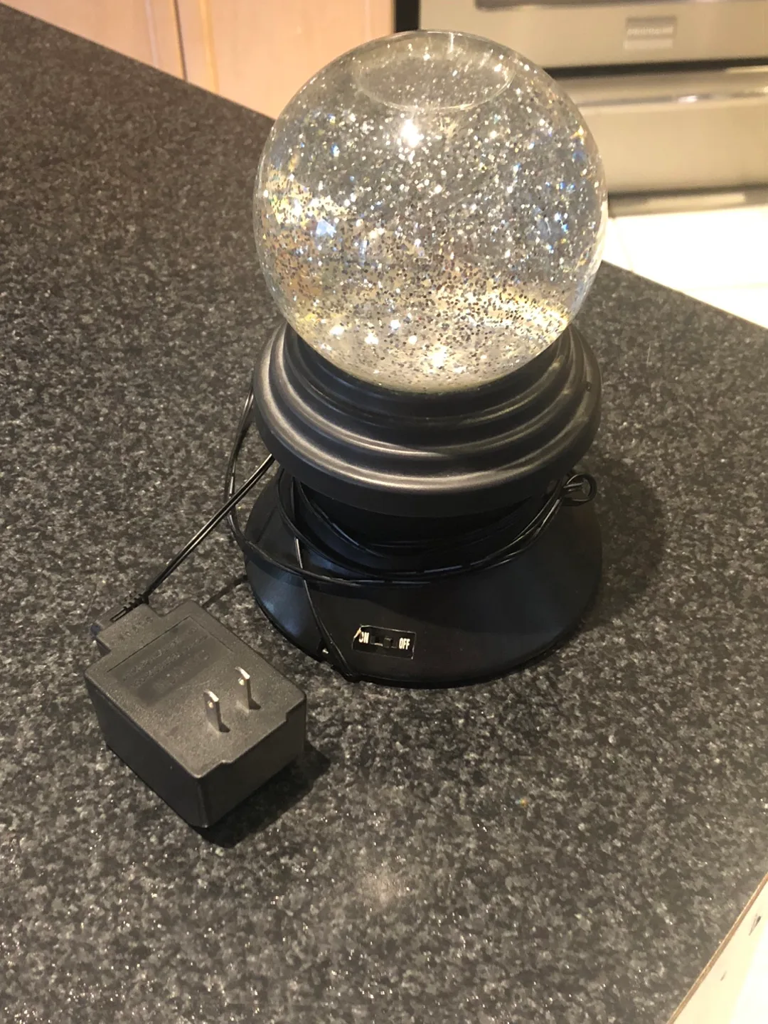 Glitter Globe Lamp with Base and Adapter image indicator(2)