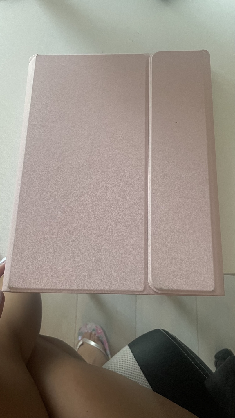 iPad 9th Generation 64 GB with Keyboard, Pencil & Case - photo 3