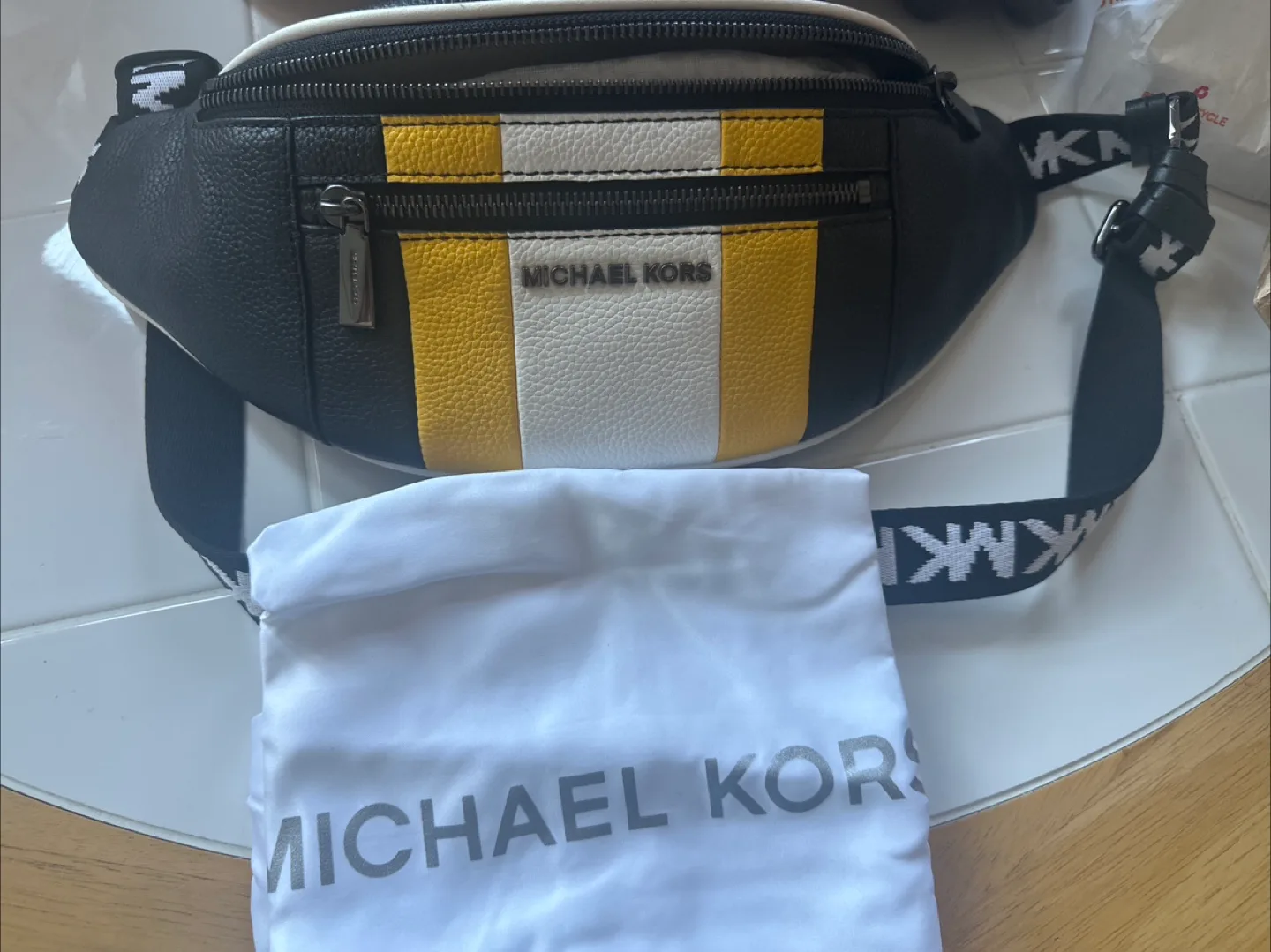 Michael Kors Mott Belt Bag image indicator(2)
