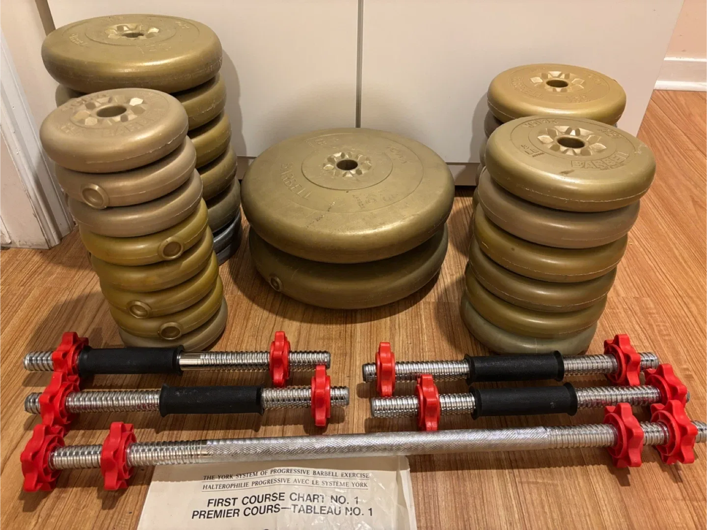 York Weight Set 200lbs + Bars image indicator(2)