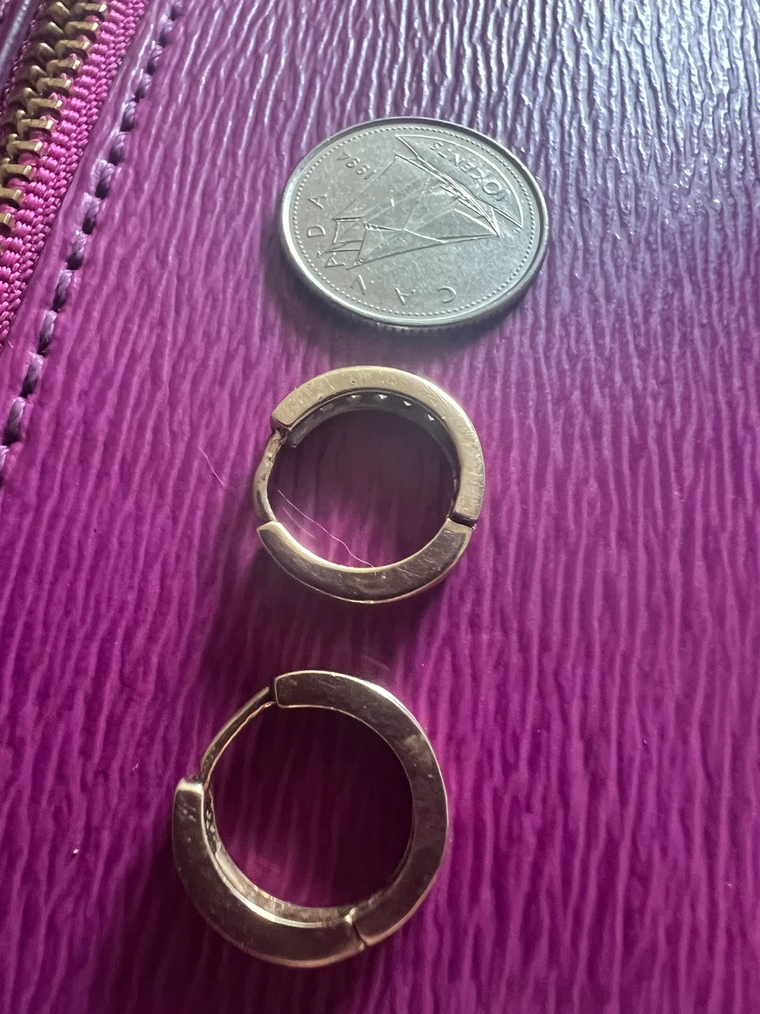 10 k diamond Hoop Earrings - photo 2