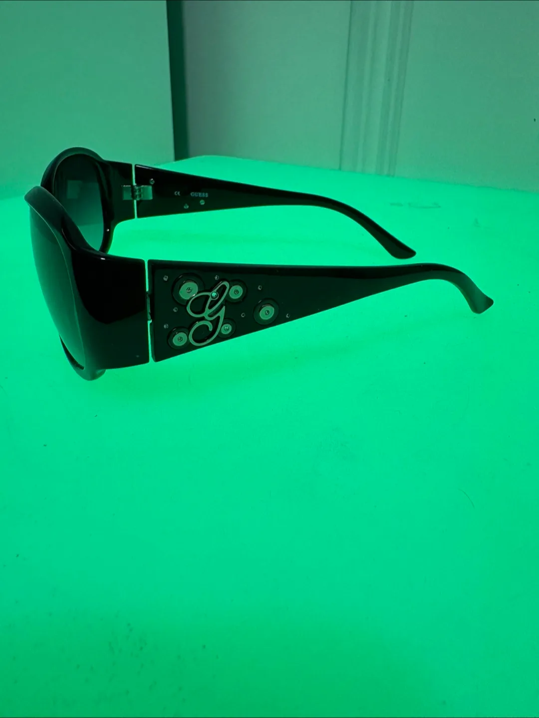 Guess Black Sunglasses $15 image indicator(2)