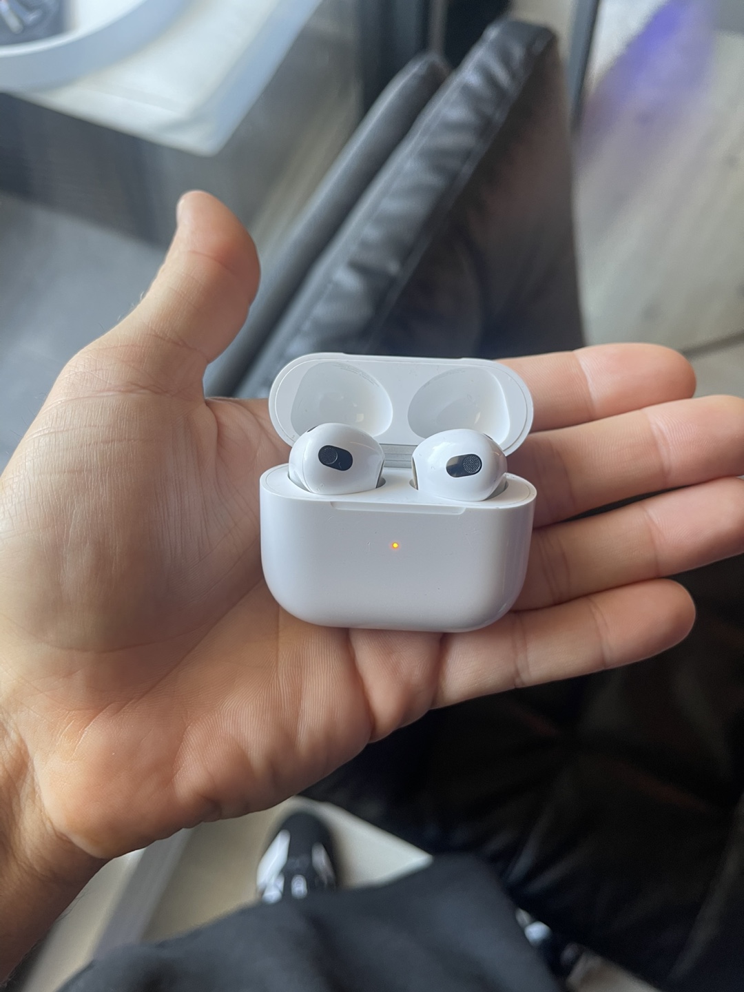 Apple AirPods (3rd generation) - photo 2