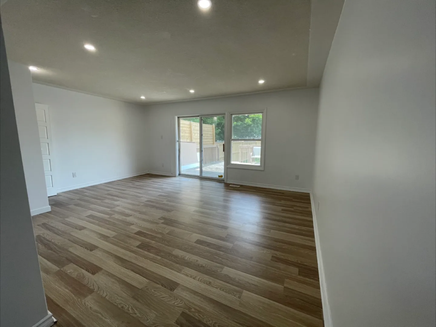 3 Bedroom + 1 Bathroom for Rent image indicator(3)