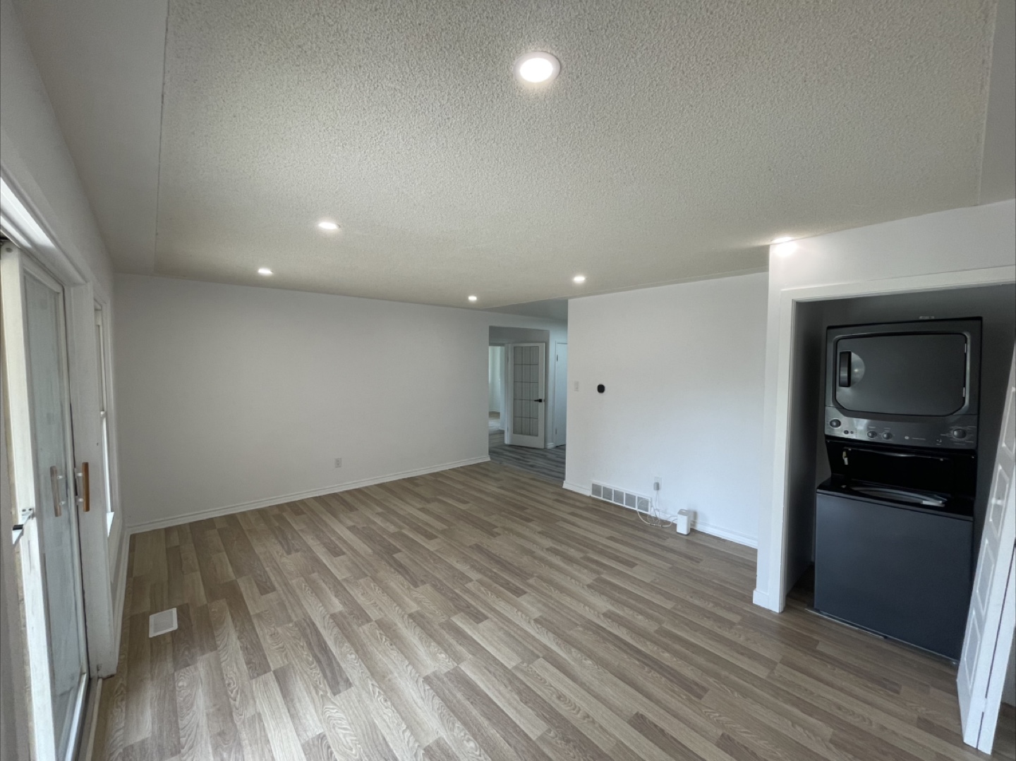 3 Bedroom + 1 Bathroom for Rent - photo 4