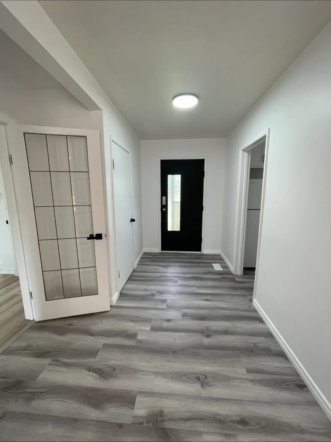 3 Bedroom + 1 Bathroom for Rent image indicator(2)