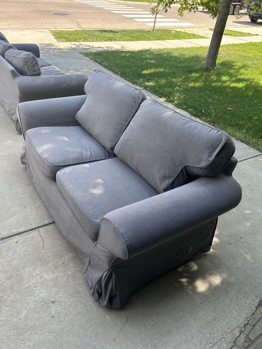IKEA Ekholma Sofa - Hakebo Dark Gray - photo 2