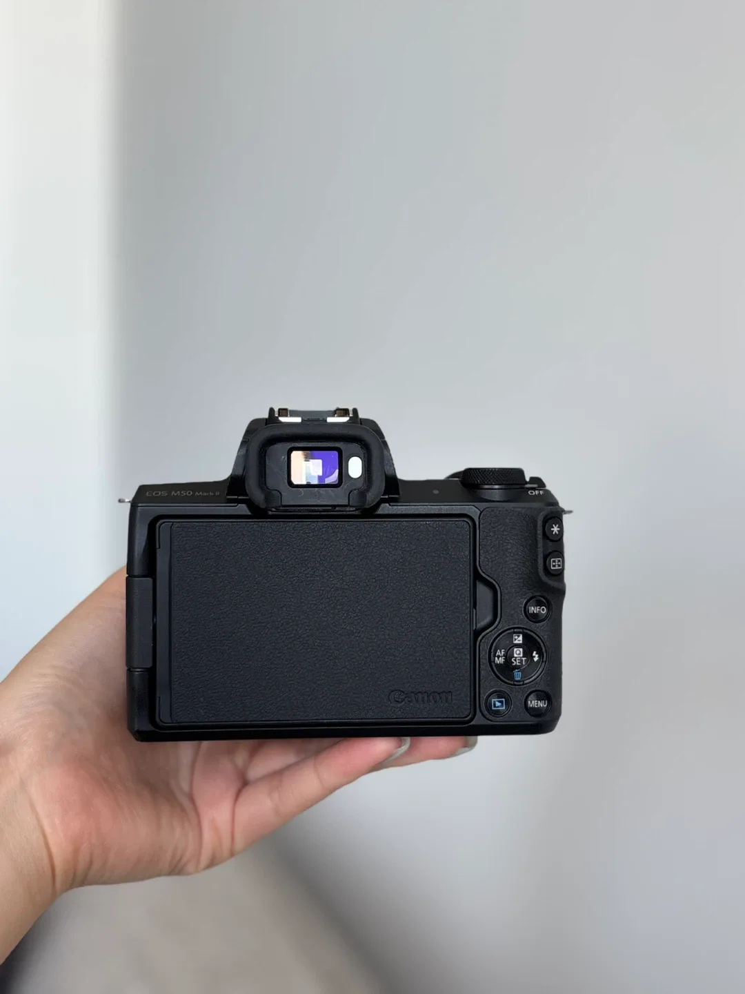 Canon EOS M50 Mark II Mirrorless Camera with Lens Kit image indicator(5)