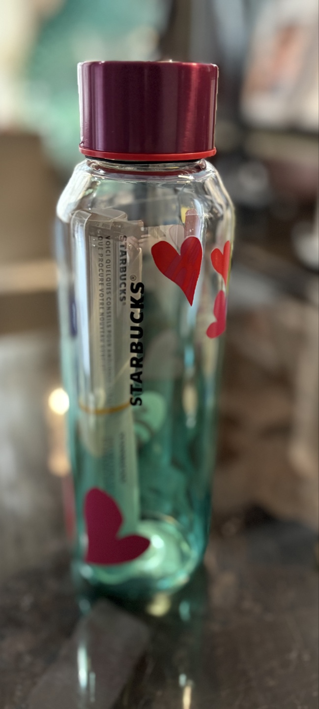 Starbucks BNWT Heart Glass Water Bottle