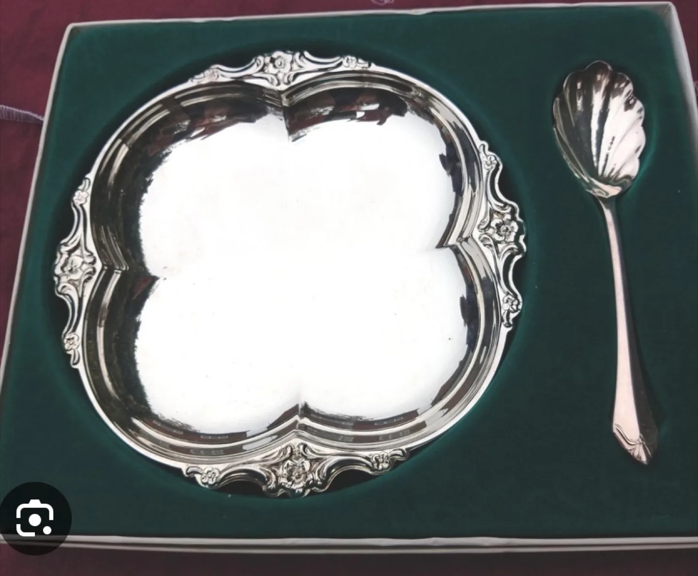 Oneida Silverplate 2-Piece Party Set NEW image indicator(6)