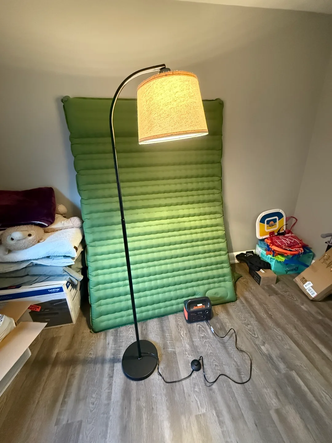 Floor Lamp with Adjustable Linen Lampshade image indicator(7)