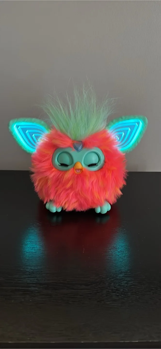 Furby Interactive Toy French speaking thumbnail