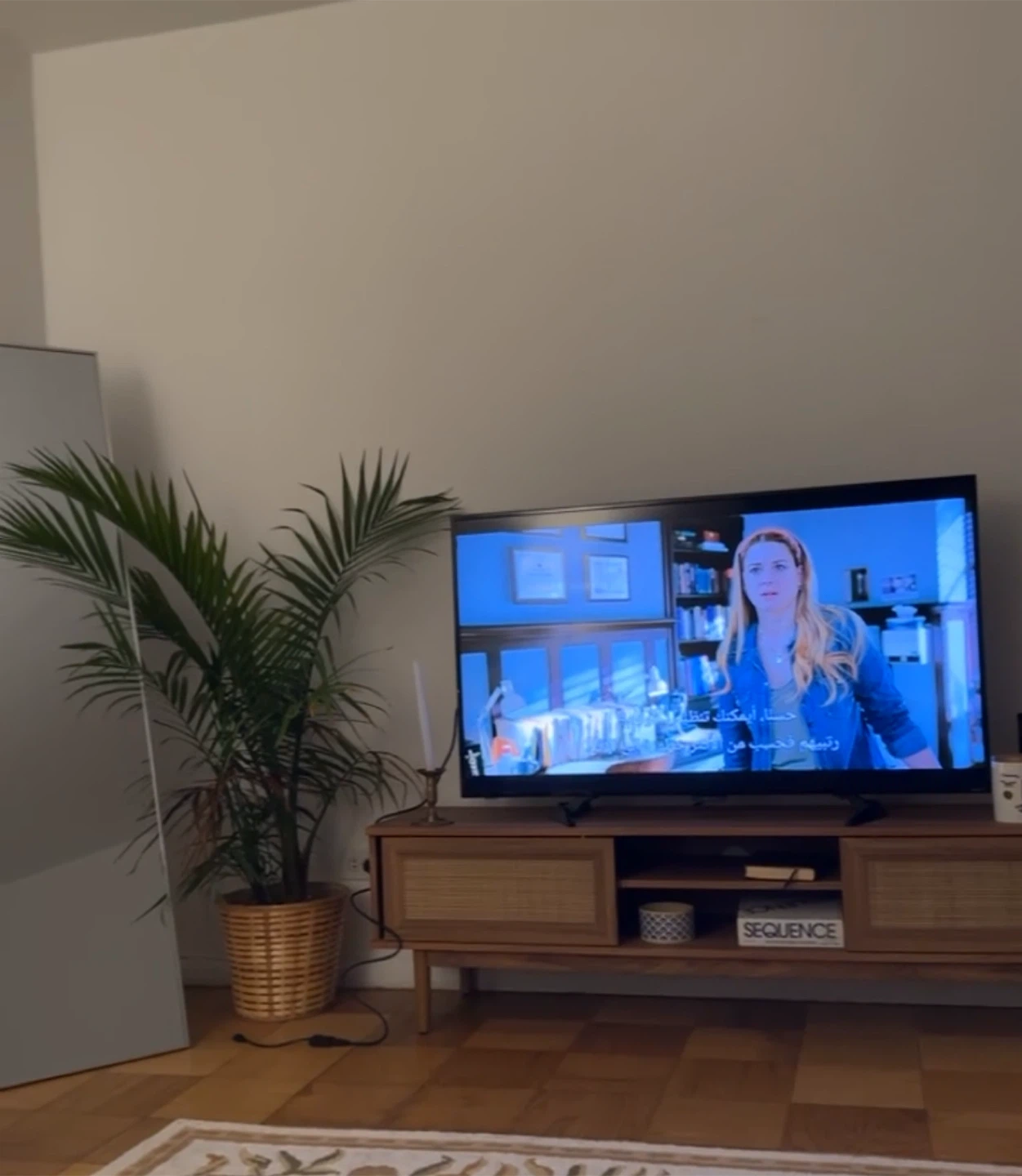 Sleek Living Space Addition TV Stand - photo 2