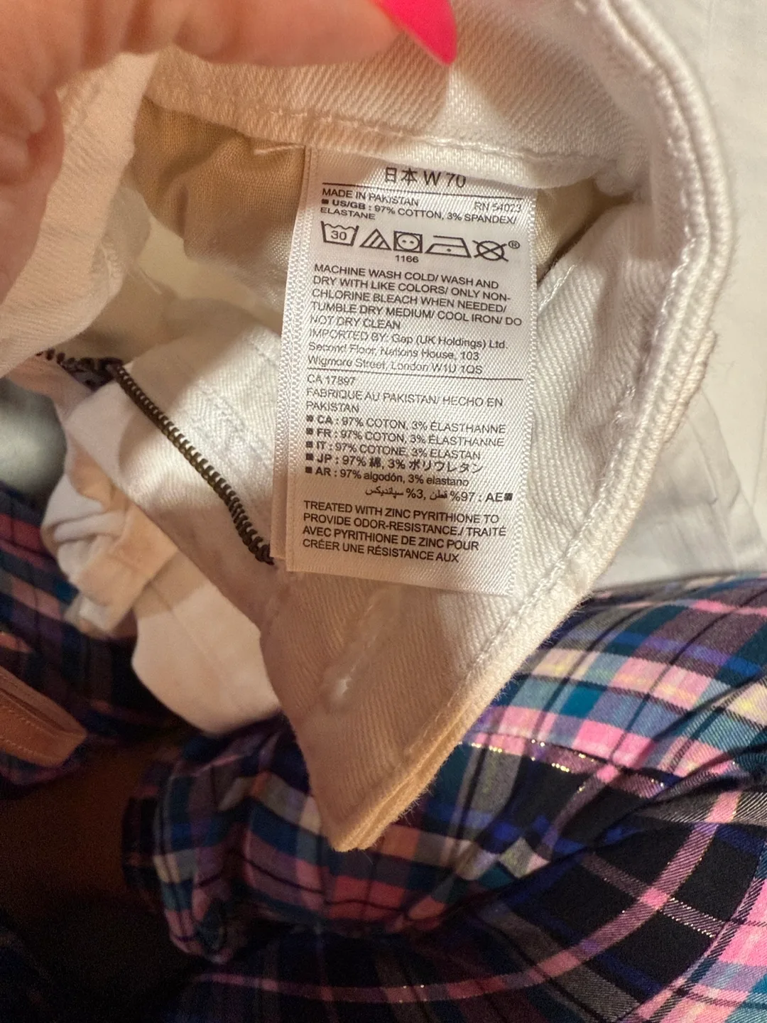 NWT woman’s Boyfriend Jeans - Size 4 image indicator(10)