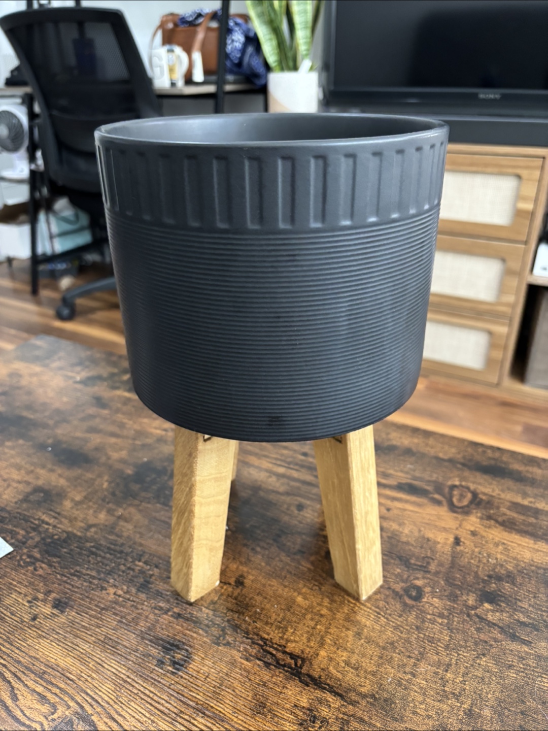Black Ceramic Plant Pot with Wood Stand