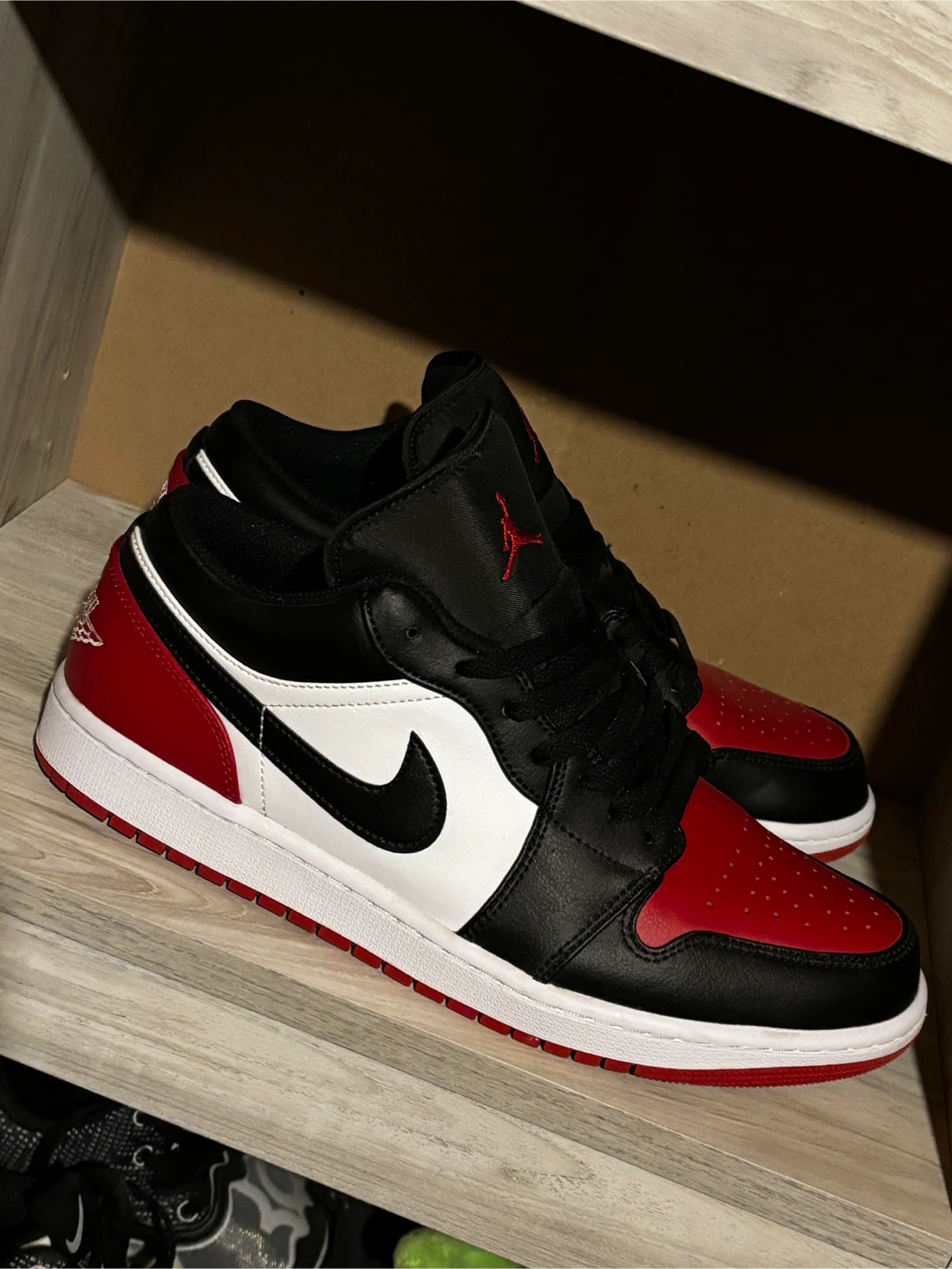 Air Jordan 1 Low - Black/White/Red