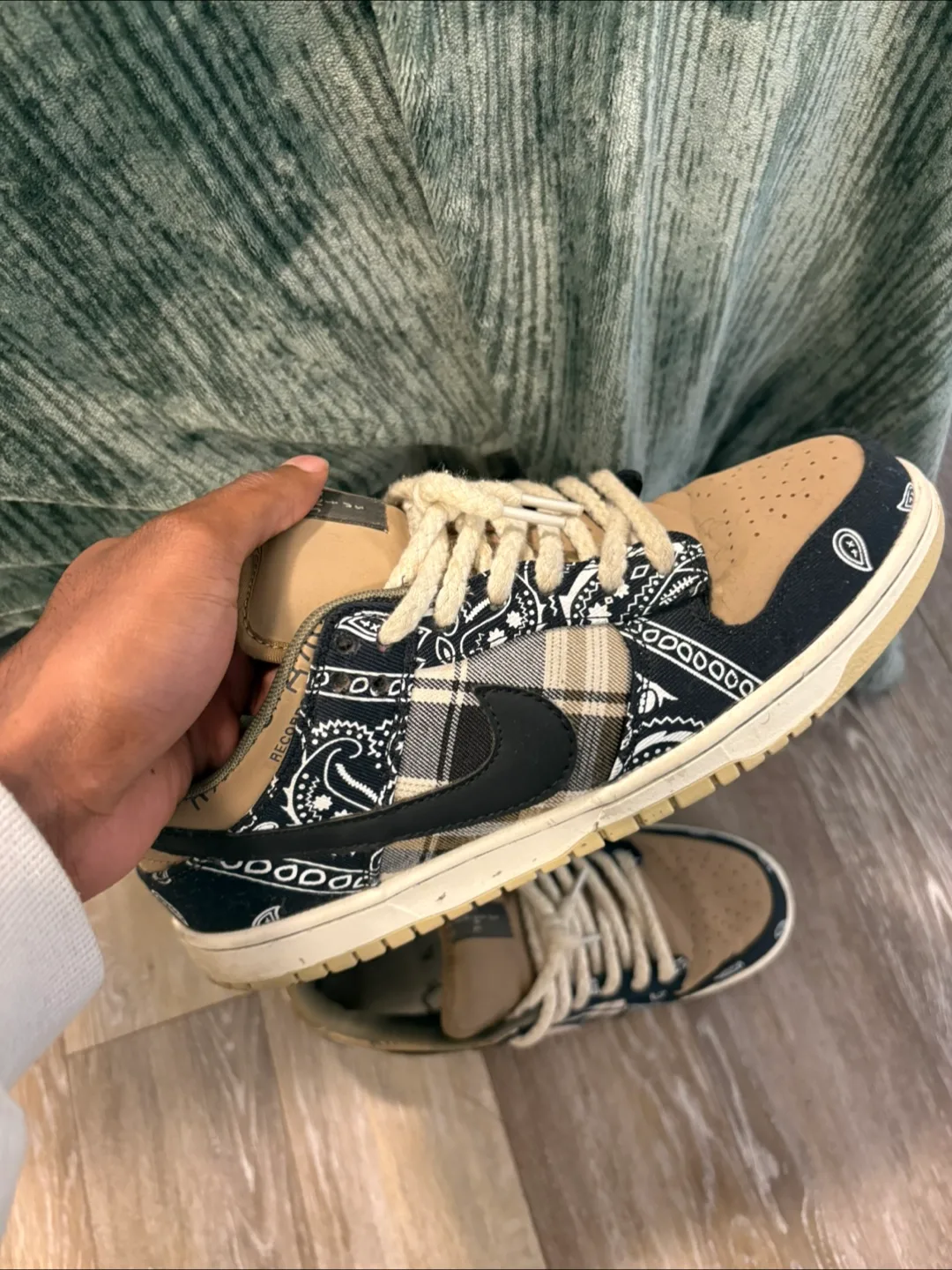 Nike SB Dunk Low Travis Scott thumbnail