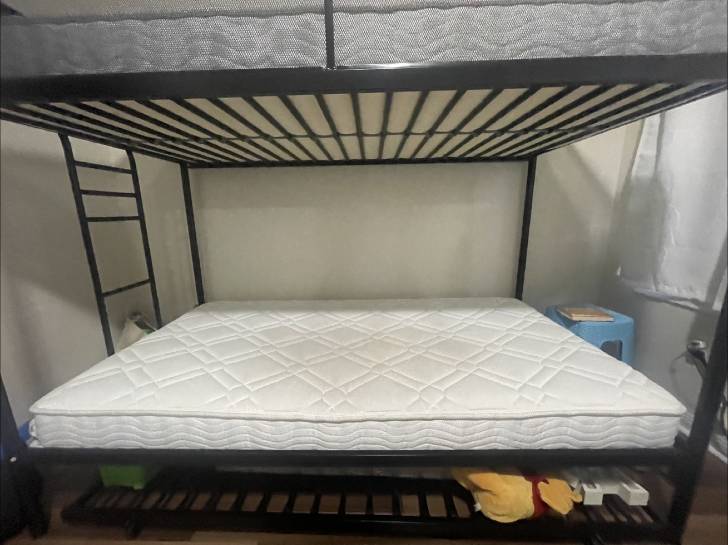 Black Metal Triple Bunk Bed - photo 3